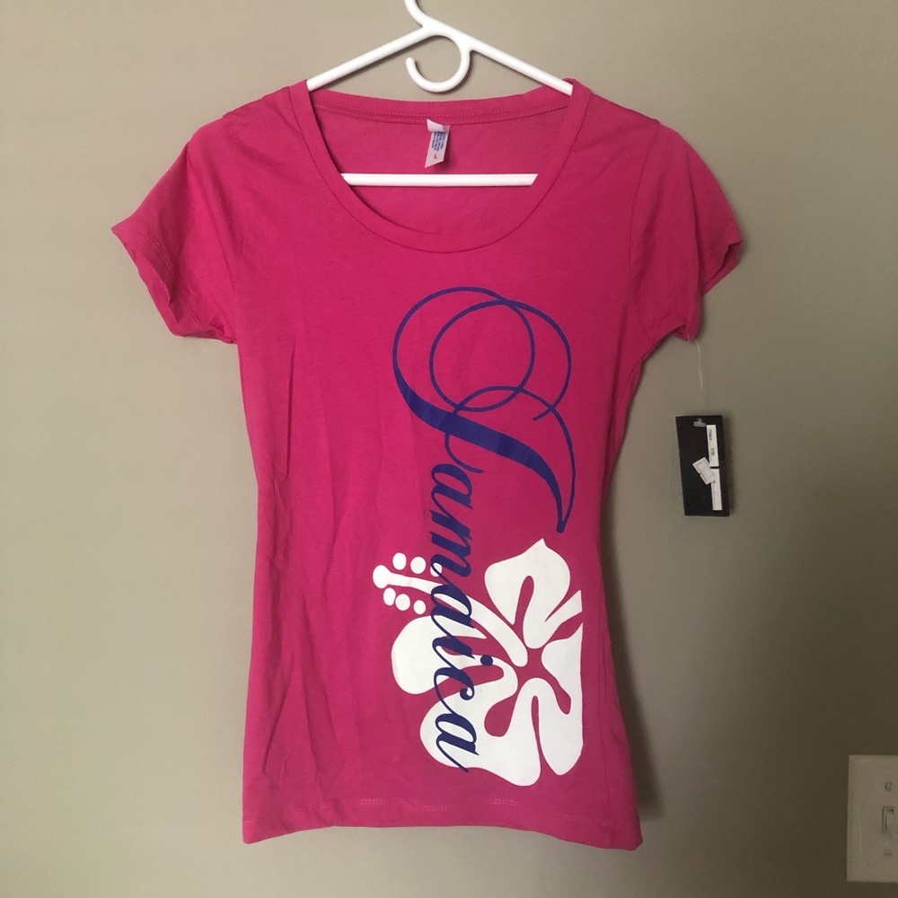 NWT Jamaica Pink T-Shirt Large